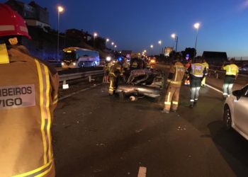 El conductor del triple accidente mortal de la AP9 en Vigo es multado con 2.250 euros