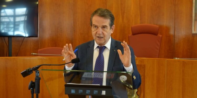 Caballero insta á Xunta a declarar a urxente ocupación dos terreos para ampliar o Ifevi