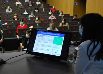 A área sanitaria de Vigo inicia o cribado de 3.500 traballadores das residencias de maiores