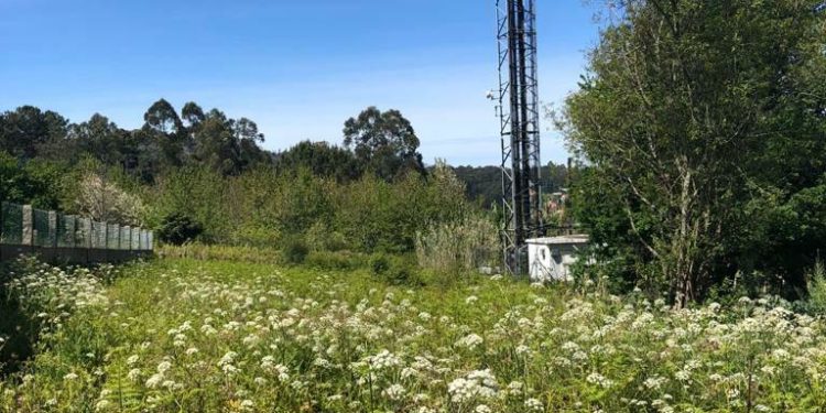 Marea de Vigo esixe o derrubamento dunha antena ilegal en Beade