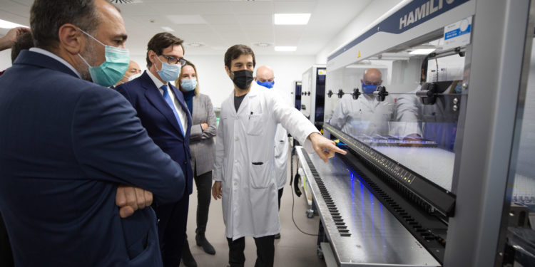 Salvador Illa avanza en Vigo que la vacuna contra la Covid-19 se habrá administrado a un nivel “suficiente” en primavera