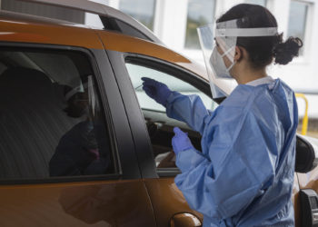 Récord de curaciones, 215 en un día y 1.086 en una semana, y más presión hospitalaria en el área de Vigo