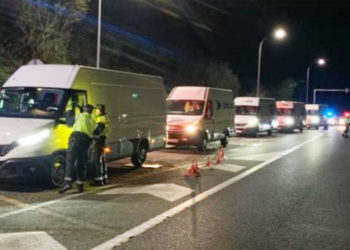 Detectan una veintena de infracciones en un control de transporte de mercancías en la  A-52