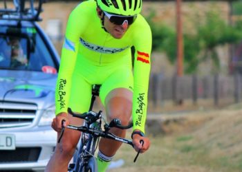 Asier González prolonga su vinculación con el Vigo-Rías Baixas