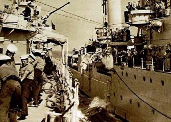 Los cinco buques de guerra «HMS Vigo»