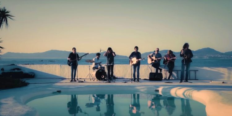 El grupo Taburete elige una playa de Vigo y las Cíes como fondo de su último videoclip