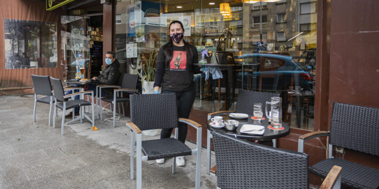 La Xunta realizará un cribado entre personal de hostelería y turismo de Galicia