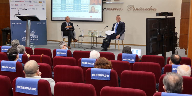 La asamblea de la patronal local decide permanecer en la Confederación de Empresarios de Galicia