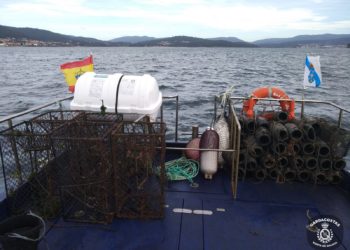 Gardacostas requisa máis de 2.000 quilos de peixe e marisco en operativos de control