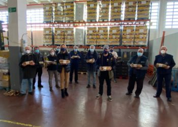 Os menús solidarios de Nadal da Xunta e o Parlamento chegan a 3.040 familias e persoas vulnerables de Vigo