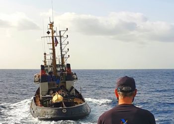 Una investigación de Vigilancia Aduanera de Galicia logra incautar 15 toneladas de hachís en el Atlántico