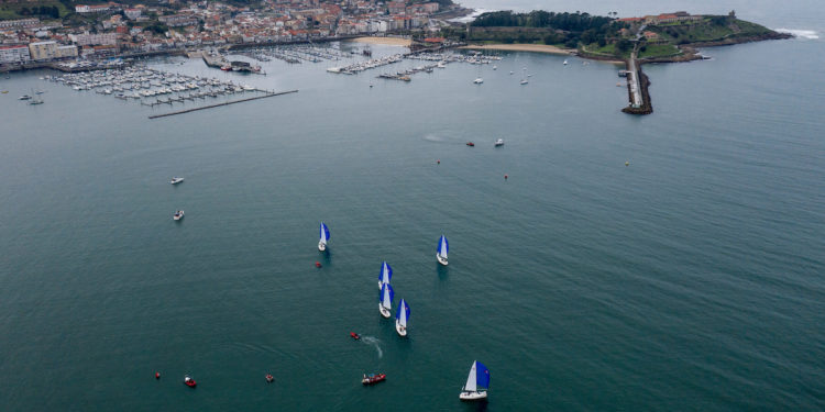 El RCN Valencia defiende liderato en Baiona