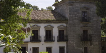 La Favec anima a los vecinos a descubrir mañana el Pazo da Pastora El palacete renacentista de la parroquia de Freixeiro acoge desde las 12.15 horas la bendición de Ramos en el único día del año que permite visitas