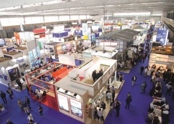 A Xunta firmou o convenio para licitar a ampliación do Ifevi, que ten pendente a expropiación dos terreos