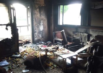 Un incendio calcina el interior de una vivienda unifamiliar en Vigo