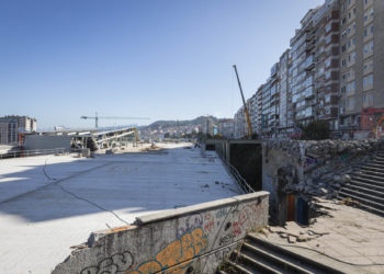 El ascensor de la Praza da Estación, con parada en el Vialia y capacidad para 13 personas, estará operativo a final de año