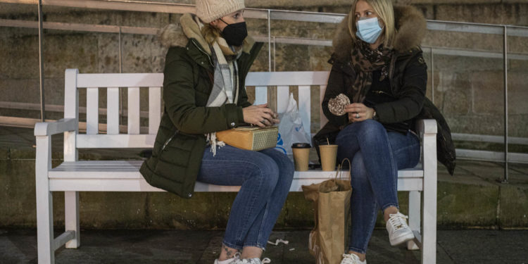 El área sanitaria de Vigo logra reducir la presión asistencial y sumar solo un caso activo