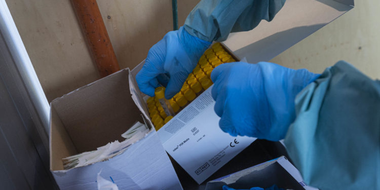 Sanidade somete a test de antígenos a 381 personas en Tomiño y solo detecta un positivo por coronavirus