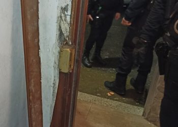 Detenido en Vigo tras romper la puerta de una vivienda y agredir a su expareja por dinero