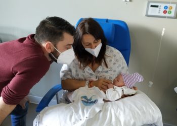 Abril, nombre del primer bebé nacido en Vigo en 2021