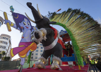 La Cabalgata de Vigo más larga de la historia reúne en Castelao a unas 35.000 personas