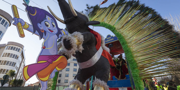 La Cabalgata de Vigo más larga de la historia reúne en Castelao a unas 35.000 personas