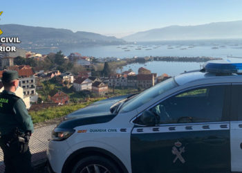 Investigan a una pareja de Redondela por hacer compras en internet con tarjetas bancarias robadas