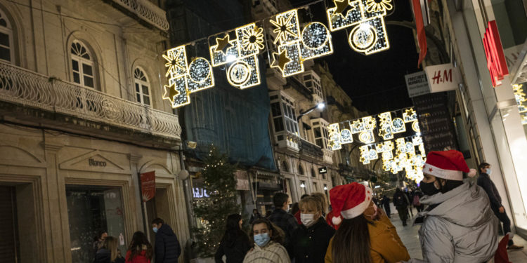 Los efectos de la Navidad no cesan: el área sanitaria de Vigo suma casi 100 casos activos más
