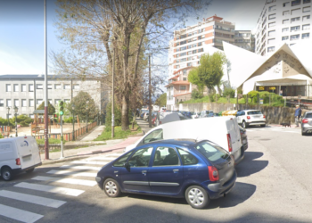 Detienen a dos adolescentes en Vigo por pegar a otro menor para robarle