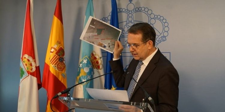 El Concello de Vigo alega contra el relleno de Bouzas y pide que se gane capacidad con silos