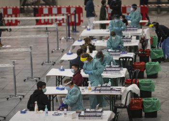 Vigo estrecha el cerco sobre los asintomáticos