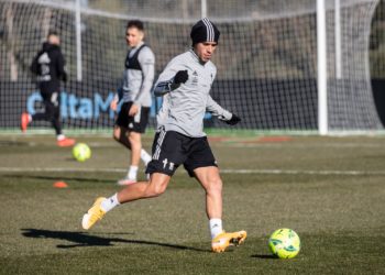 Olaza no viaja a Sevilla al haber mantenido contacto estrecho con una persona contagiada con Covid-19