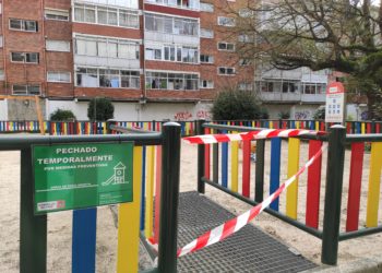 Vigo cierra más parques infantiles mientras tramita otro contrato para desinfectarlos