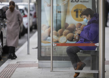 La presión hospitalaria repunta en el área sanitaria de Vigo pese a caer los casos y la incidencia acumulada