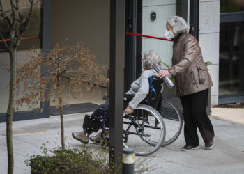 El área sanitaria de Vigo abandona la alerta roja por Covid-19 y reduce en más de 200 sus casos activos