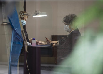 El área sanitaria de Vigo roza ya los 250 casos por 100.000 habitantes, la mitad que hace diez días