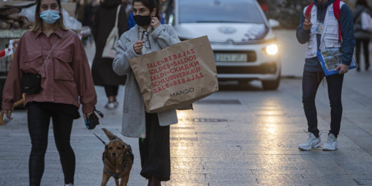 La Xunta pone fin al cierre perimetral de Vigo, cuya hostelería podrá abrir con límites de aforo y horario