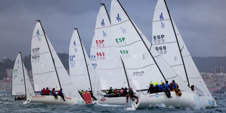 Dura jornada en aguas de Vigo y liderato para «Abril Rojo»