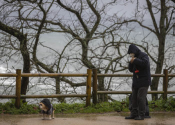 La borrasca «Karim» deja en Vigo 34 l/m2 de lluvia acumulada y rachas de 117 km/h en Cíes