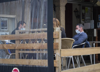 Las terrazas vuelven a dar vida a las calles de Vigo