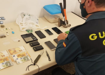 La Guardia Civil desarticula dos “importantes” puntos de venta de drogas en Baiona