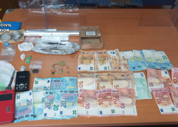 La Guardia Civil detiene en Mos a un vecino de Cangas por tráfico de drogas