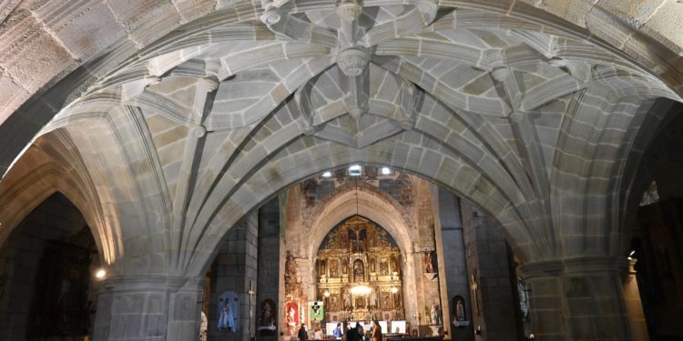 A igrexa do Mosterio de Santa María de Oia recibirá un investimento de 900.000 euros