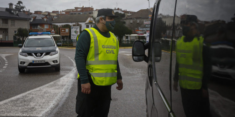 España y Portugal abren el paso fronterizo de Arbo y amplían el horario en Salvaterra
