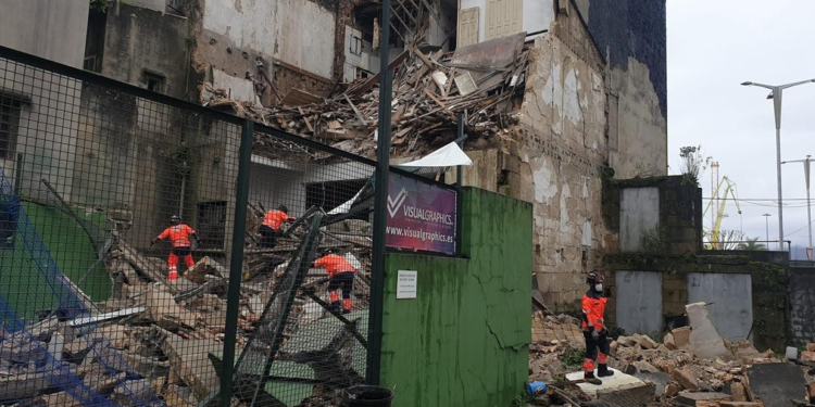 Urbanismo investiga la licencia de las pistas de pádel sobre las que se derrumbó el edificio de Areal