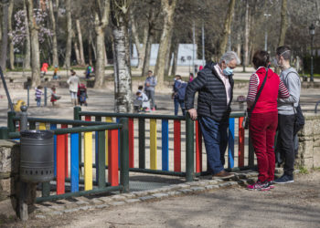 Vigo sale en estampida para disfrutar de un día primaveral en playas, parques y terrazas