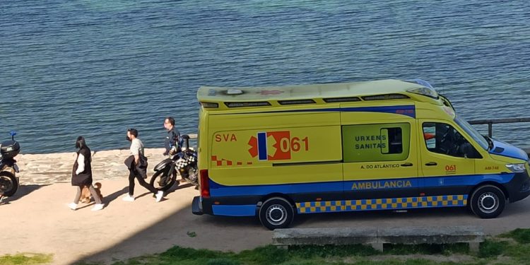 Barandilla rota paseo Bouzas herido