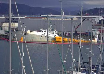 Concluye la extracción del combustible del ‘Baffin Bay’ y se inician las labores previas a su reflotamiento