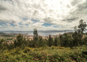 Las coordenadas de Whatsapp permiten localizar a dos jóvenes perdidos en el monte en Cangas