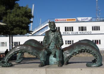 18 de febrero: el «Nautilus» entra en la ría de Vigo